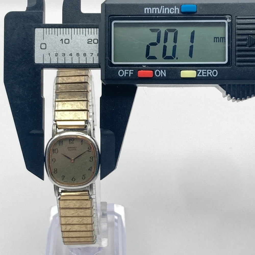 Vtg Seiko Womens Watch Gold Silver Tone 2P20-5620 Stretch Band New Battery 6.5